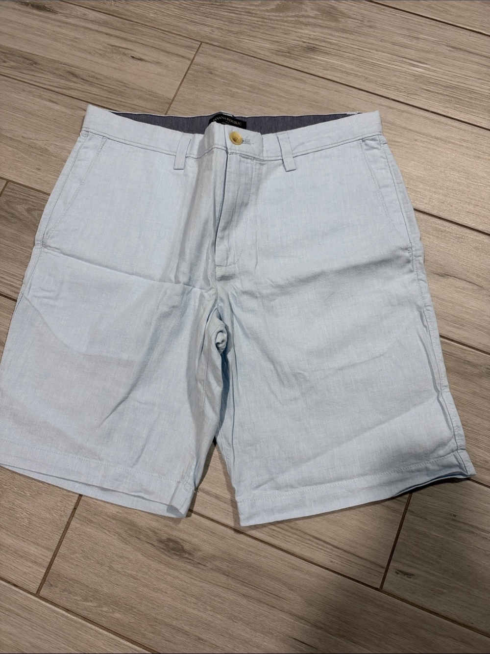 Banana Republic Pale Blue Flat-Front Men's Shorts